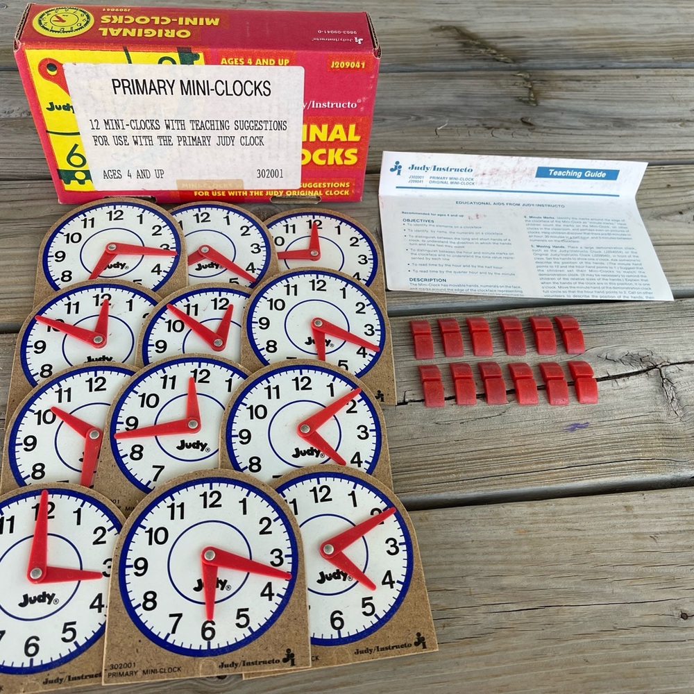 Primary Judy Mini-Clocks - Red and Blue‎